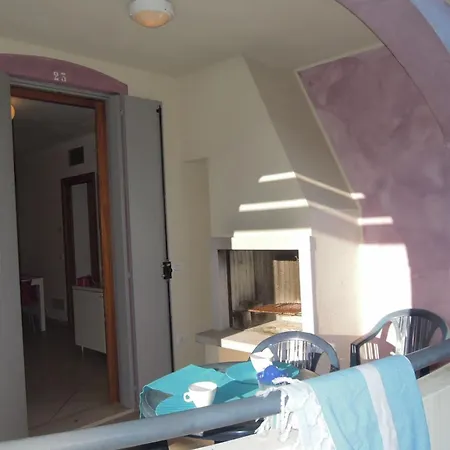 Apartamento Modern Three Flat With Pool - Beahost - *