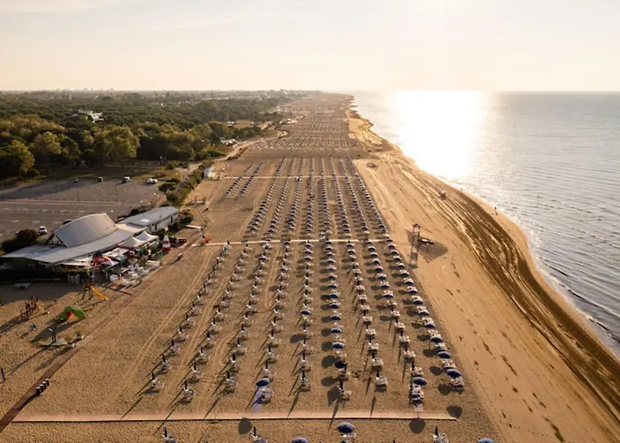 Apartament Modern Three Flat With Pool Bibione