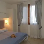 Modern Three Flat With Pool Апартаменты