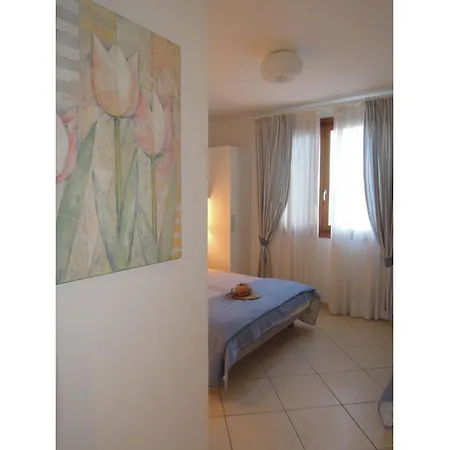 Apartment Modern Three Flat With Pool - Beahost - *