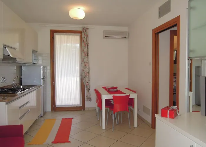 Διαμέρισμα Modern Three Flat With Pool Μπιμπιόνε